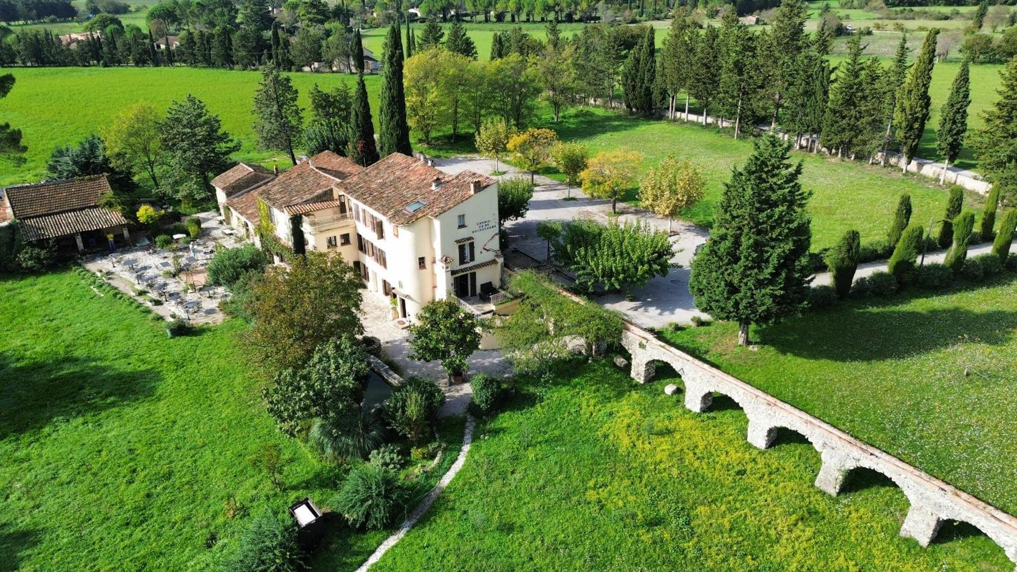 Hotel-Restaurant Le Moulin De La Camandoule Fayence Exteriér fotografie